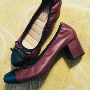 Pumps, 2-tone, w blocky heel